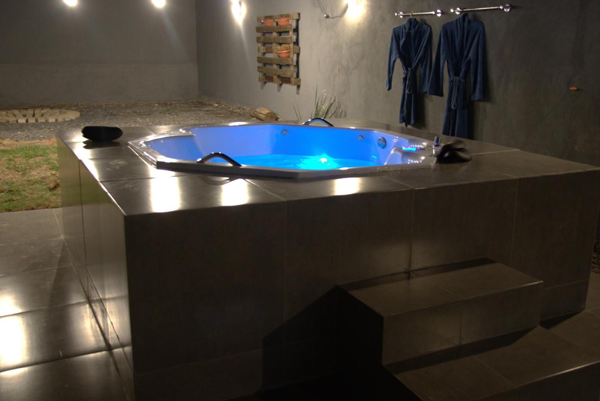 Casa Com Spa De Hidro Com Aquecedor A 700 Mts Do Centro Chapada dos Guimaraes Luaran gambar
